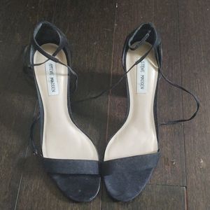 Steve Madden Black Sandal with Round Heel